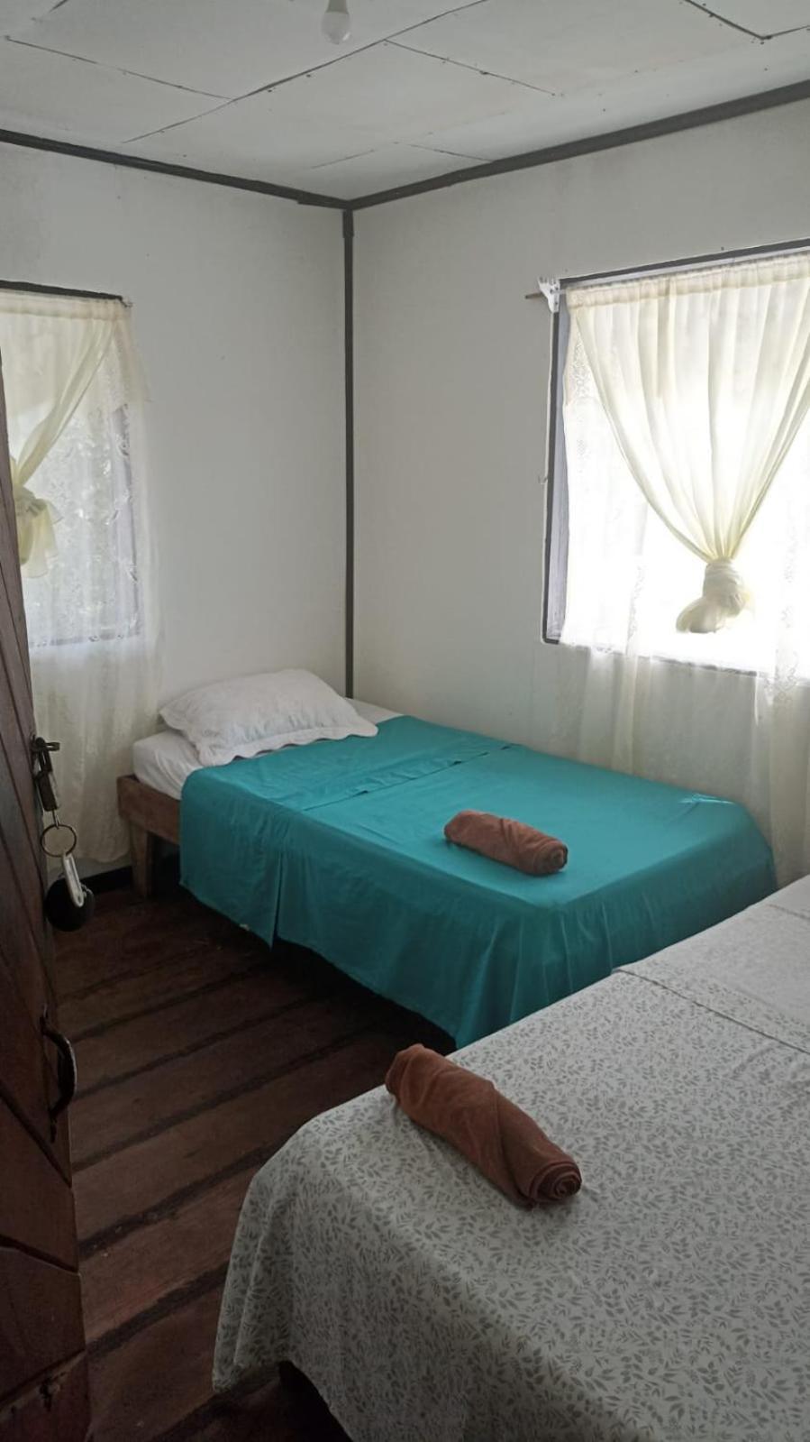 Hospedaje Meryscar Тортугеро Экстерьер фото